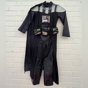 Disney Darth Vader costume. Size 5/6